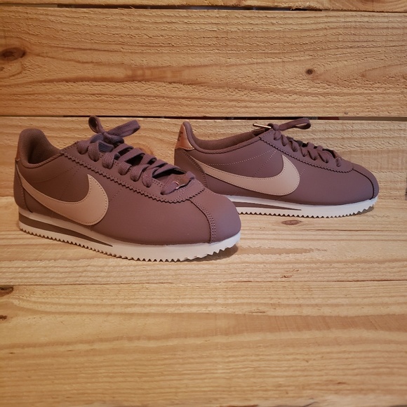 nike av4618